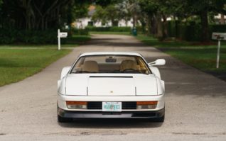 Le auto del cinema – Ferrari Testarossa  e Ferrari 365 GTS/4 Daytona “Miami Vice”